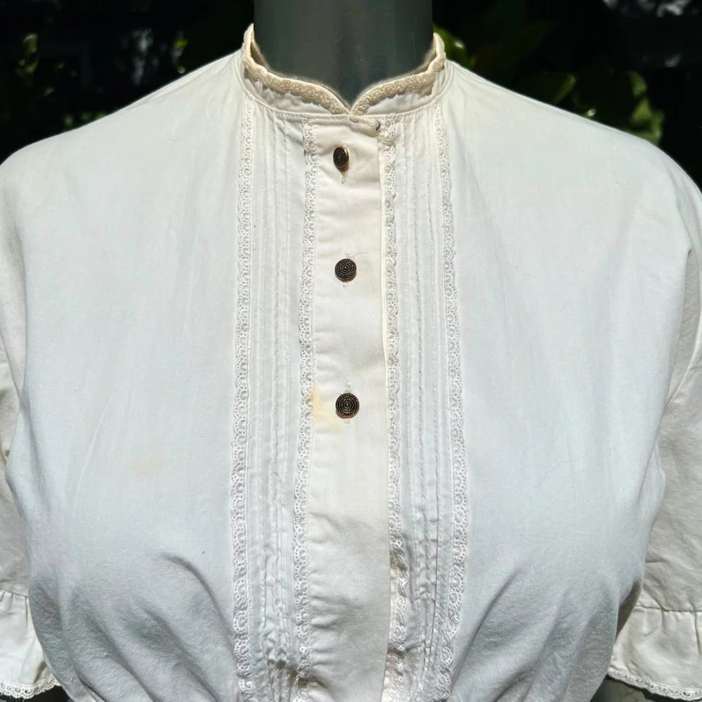 1960s Folky Cropped Cotton Dirndl Blouse - Picture 3 of 4